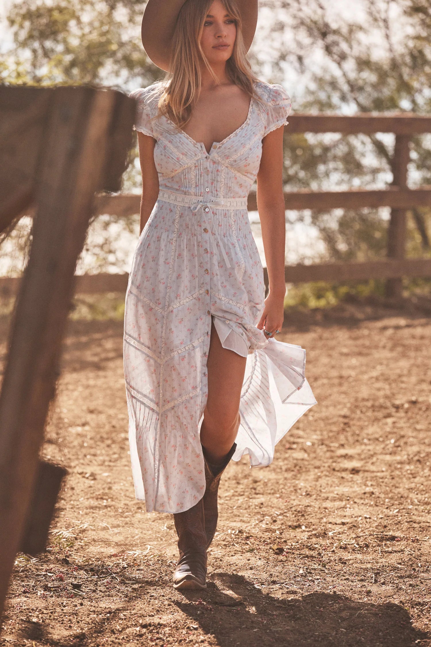 suvi cotton midi dress Heritage – Hey Love Forest Off The Shoulder There is tucking at kids couture Add train:Add train