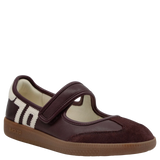 Aya in Wine Milk Sneakerina